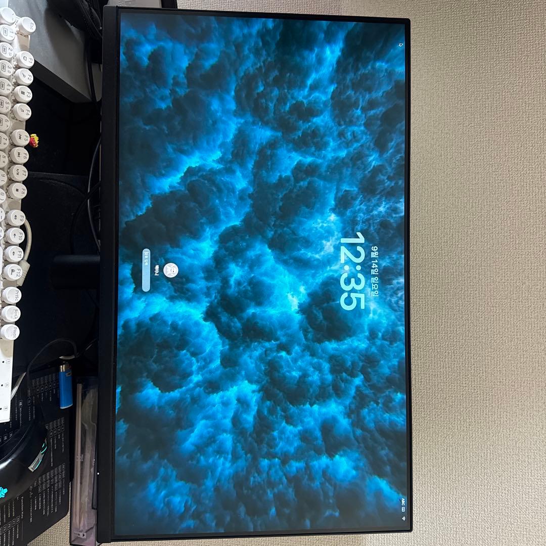 薄型ベゼル ディスプレイ 本体