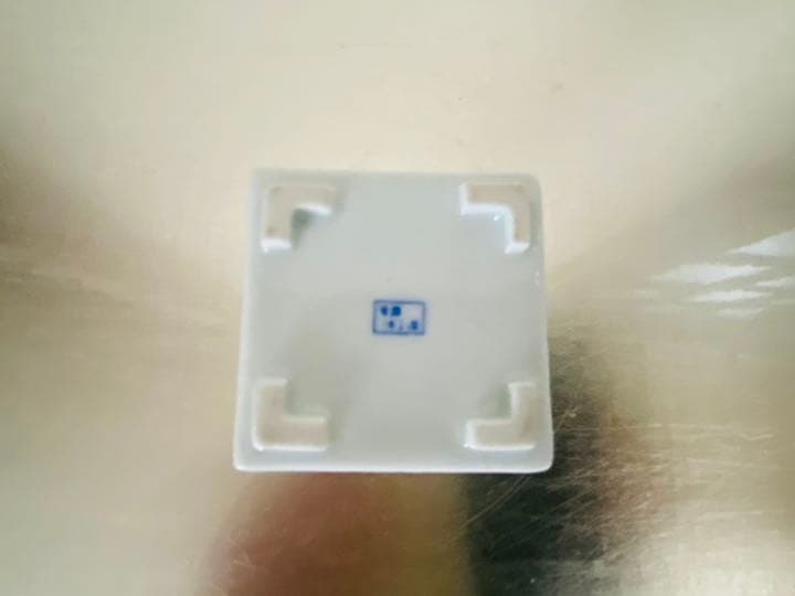 文房四宝　李朝　白磁水滴角形　白磁山形筆架