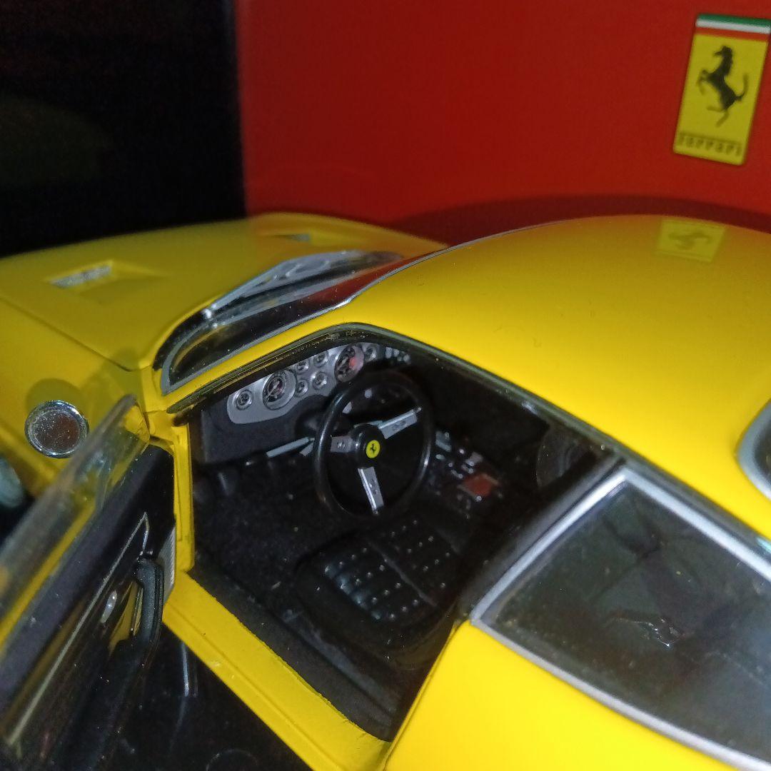 京商 1/18 フェラーリ 365GTB/4