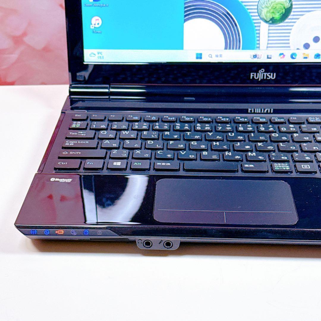 新品SSDで爆速✨windows11 ノートパソコン✨オフィス カメラ 黒