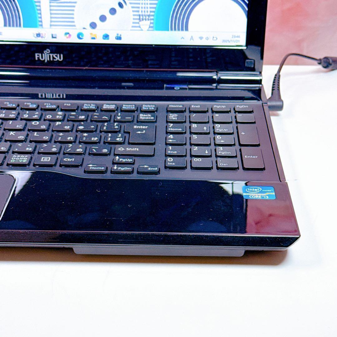 新品SSDで爆速✨windows11 ノートパソコン✨オフィス カメラ 黒