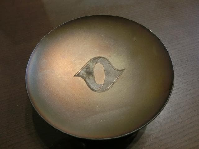 銀杯7グラムと金杯（24K GP)