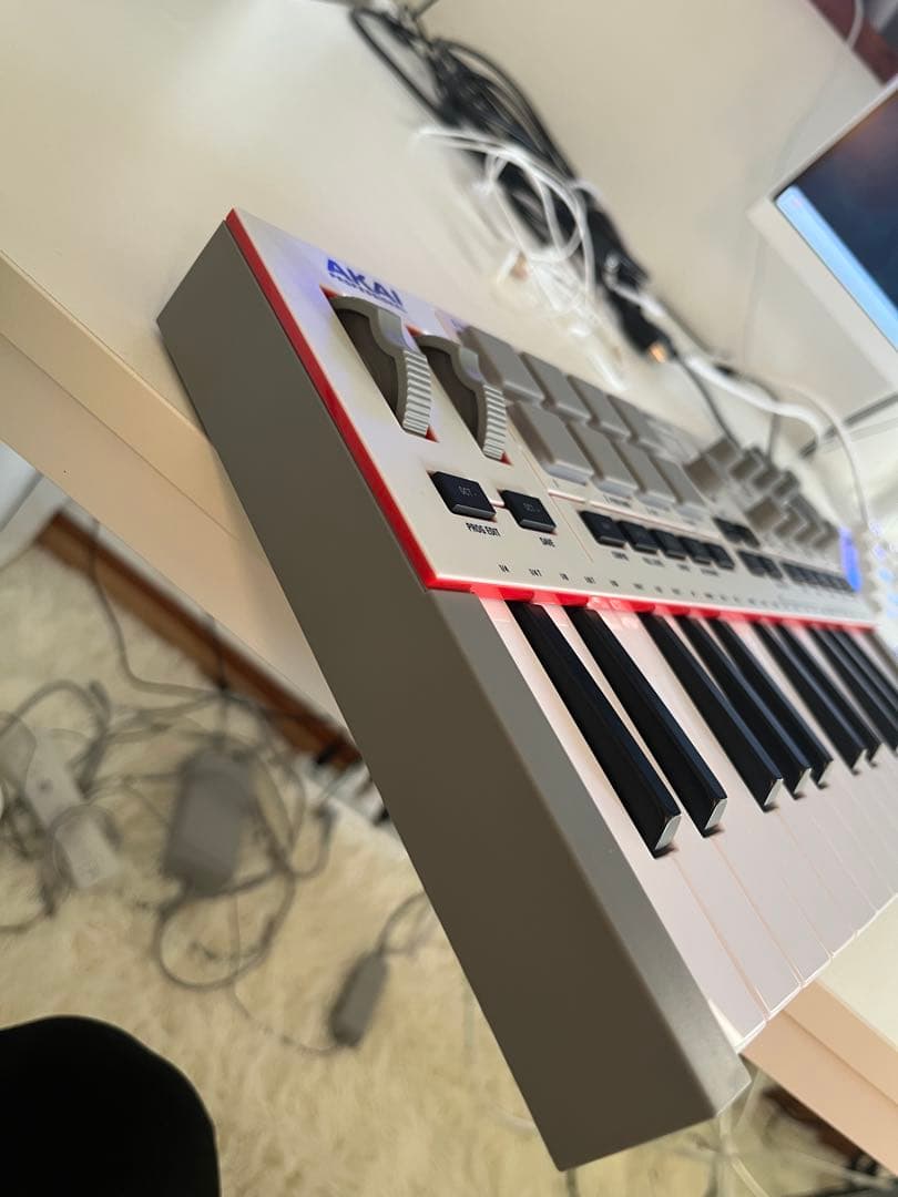 AKAI MPK Mini IV MIDIキーボード