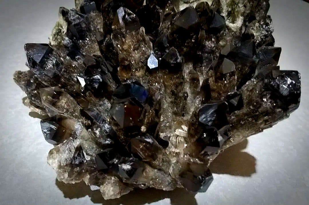 モリオン(黒水晶)クラスタ  特大