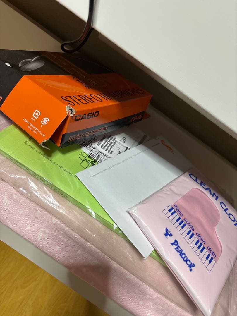 取りに来てくれる方希望。CASIO 電子ピアノ 61鍵 ホワイト