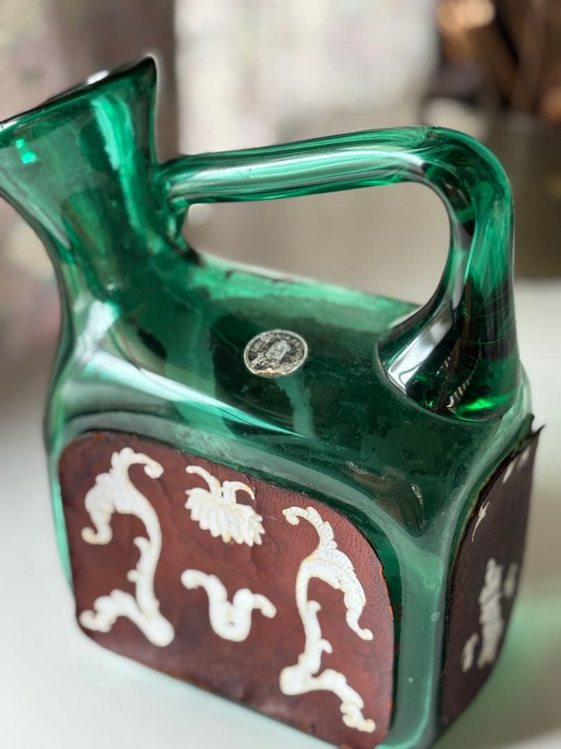 ガラス　角　ピッチャー　ハンドメイド　グリーン　希少　ヴィンテージ　工芸品