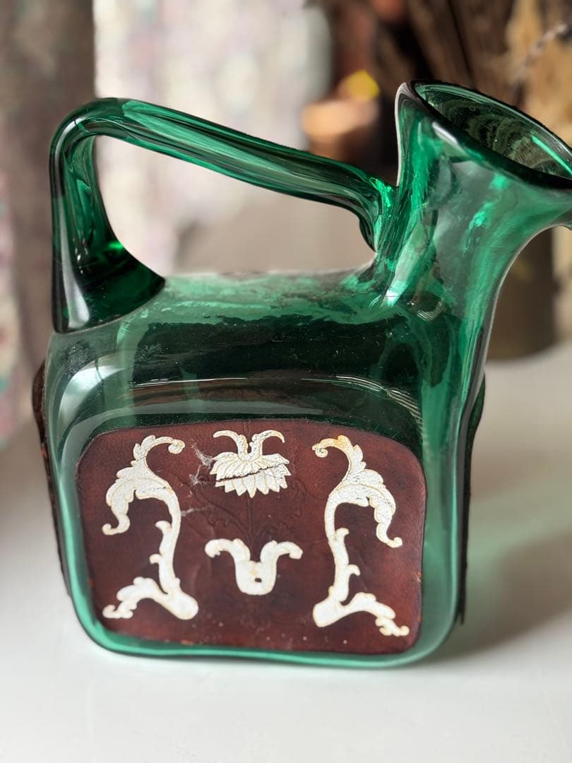 ガラス　角　ピッチャー　ハンドメイド　グリーン　希少　ヴィンテージ　工芸品