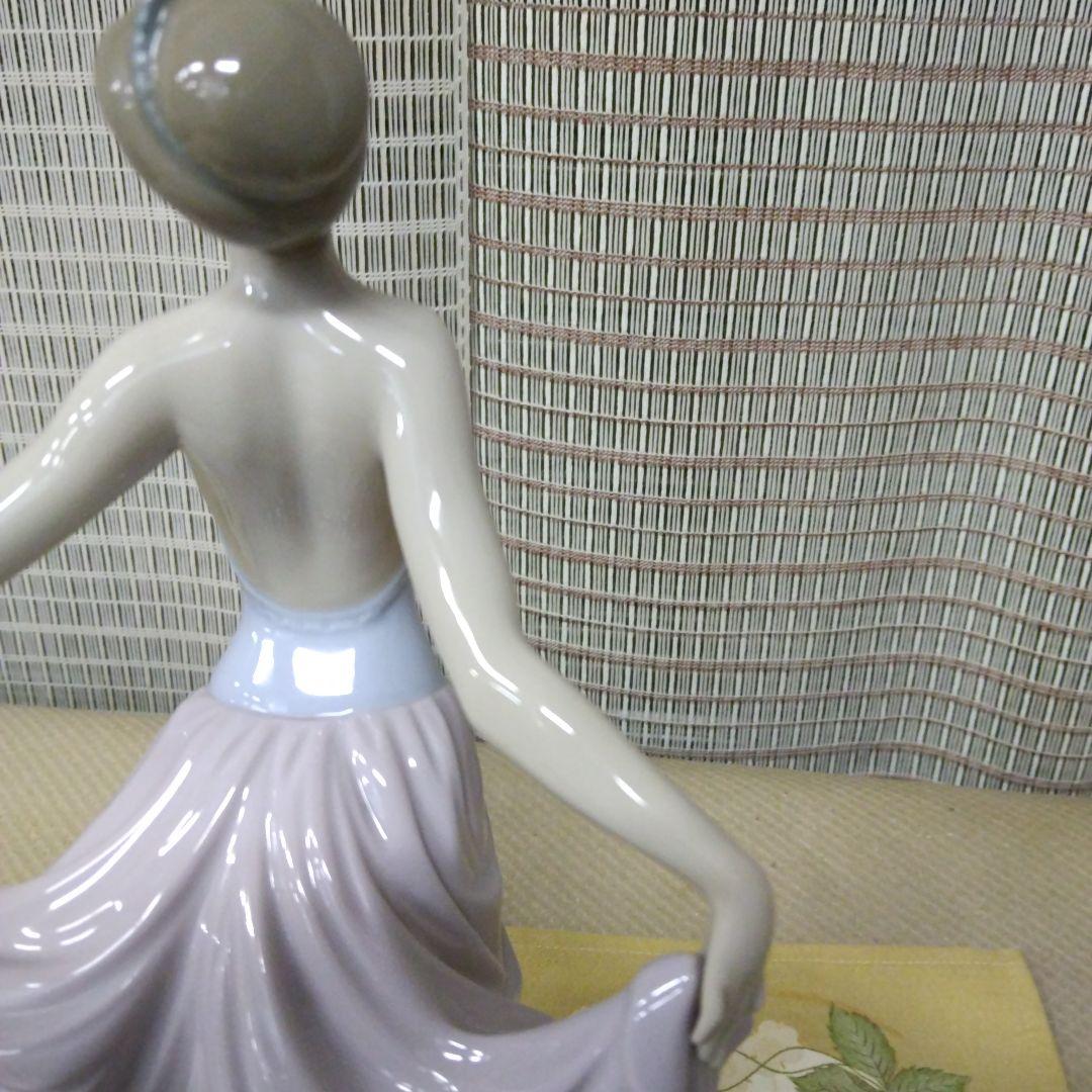 ☆期間限定理由あり特価！【リアドロ『踊る少女』現状品】