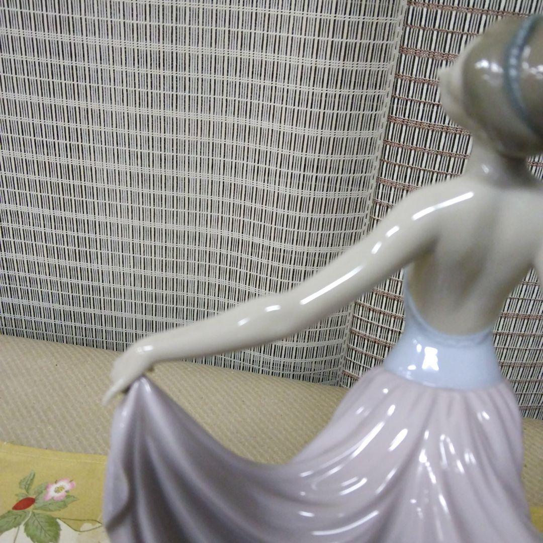 ☆期間限定理由あり特価！【リアドロ『踊る少女』現状品】