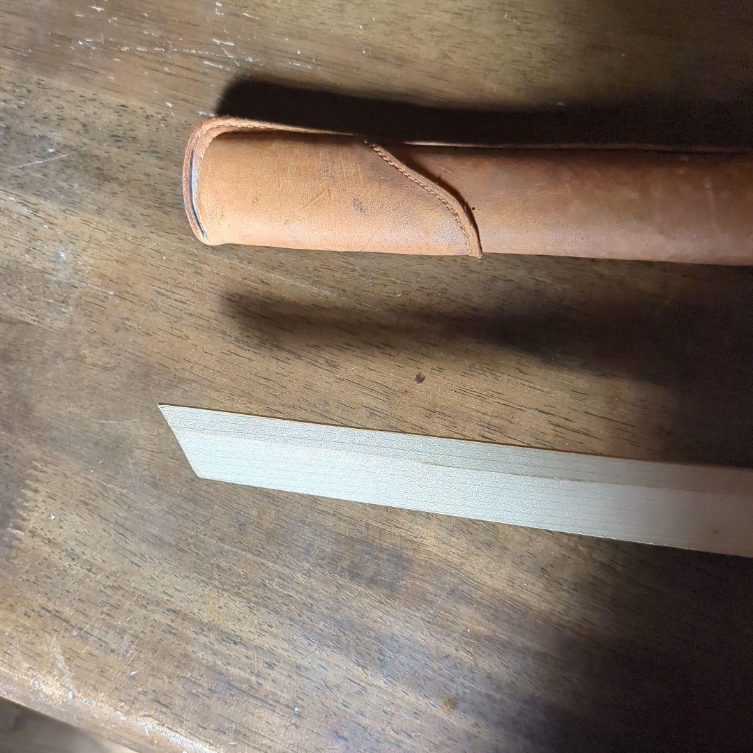 模造刀　竹光　鞣し革鞘 金属鍔(年代物)