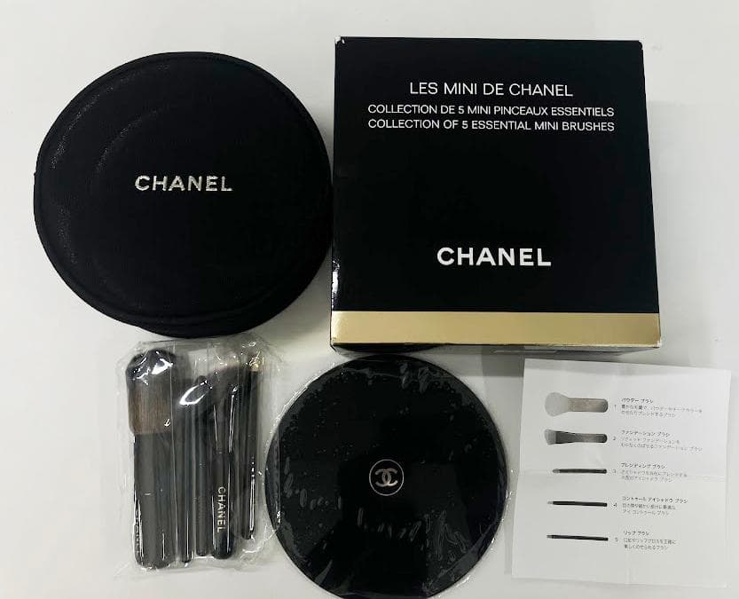 CHANEL（シャネル）のノベルティのメッシュポーチ＆ブラシ＆ミラーセット