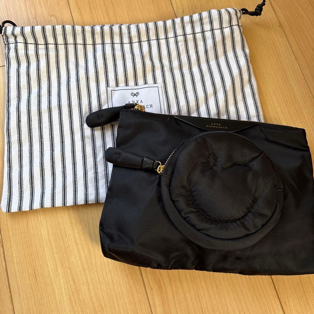 アニヤハインドマーチ　スマイリー　ポーチ