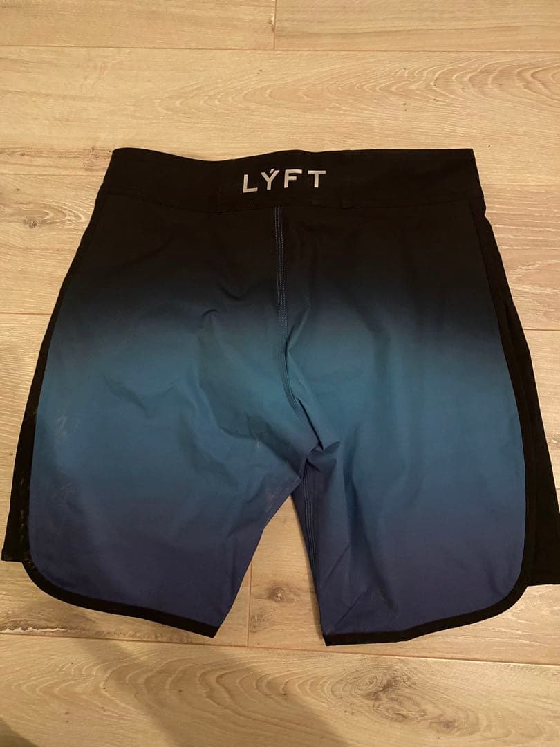 LYFT カネキンモデル　サーフパンツ