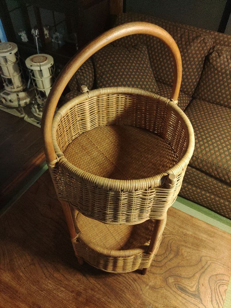 希少　ラタン　藤　ラック　キャビネット　カゴ　二段　アンティーク　ヴィンテージ
