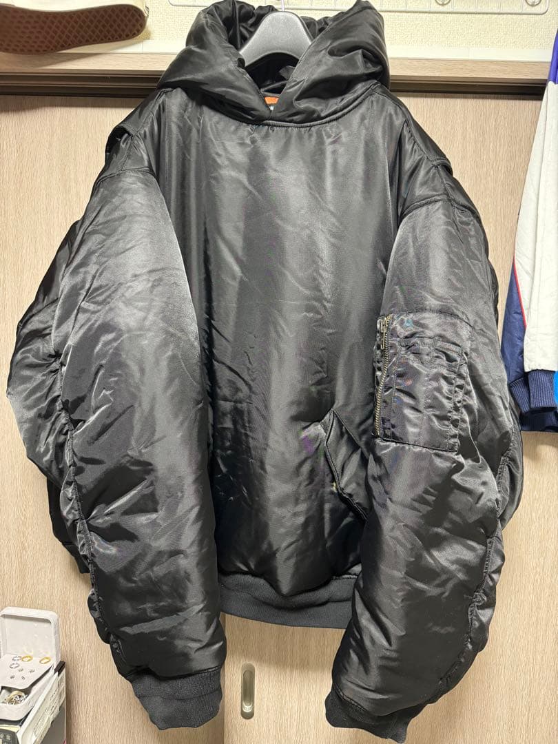 デムナ期 BALENCIAGA PULLOVER BOMBER3
