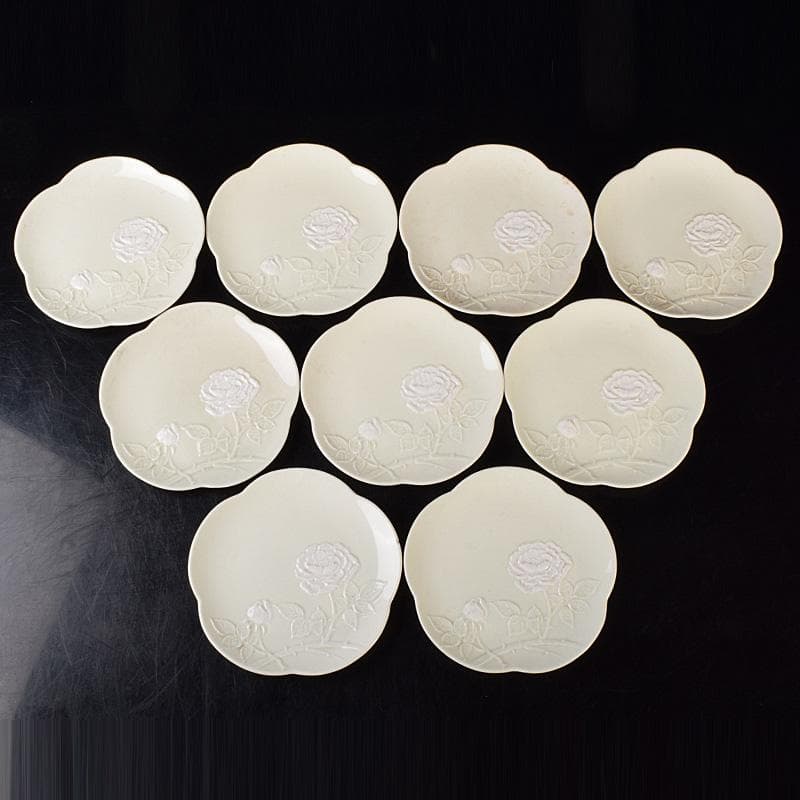 出石焼　牡丹刻　輪花皿　十九客　時代箱付　N　7093A