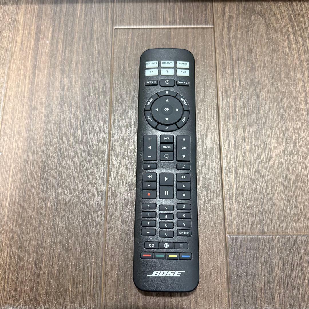 BOSE TV Sound System 本体とリモコン