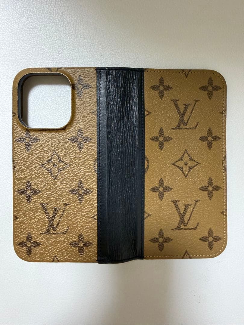 Louis Vuitton ルイヴィトン iPhone15 Pro 手帳型
