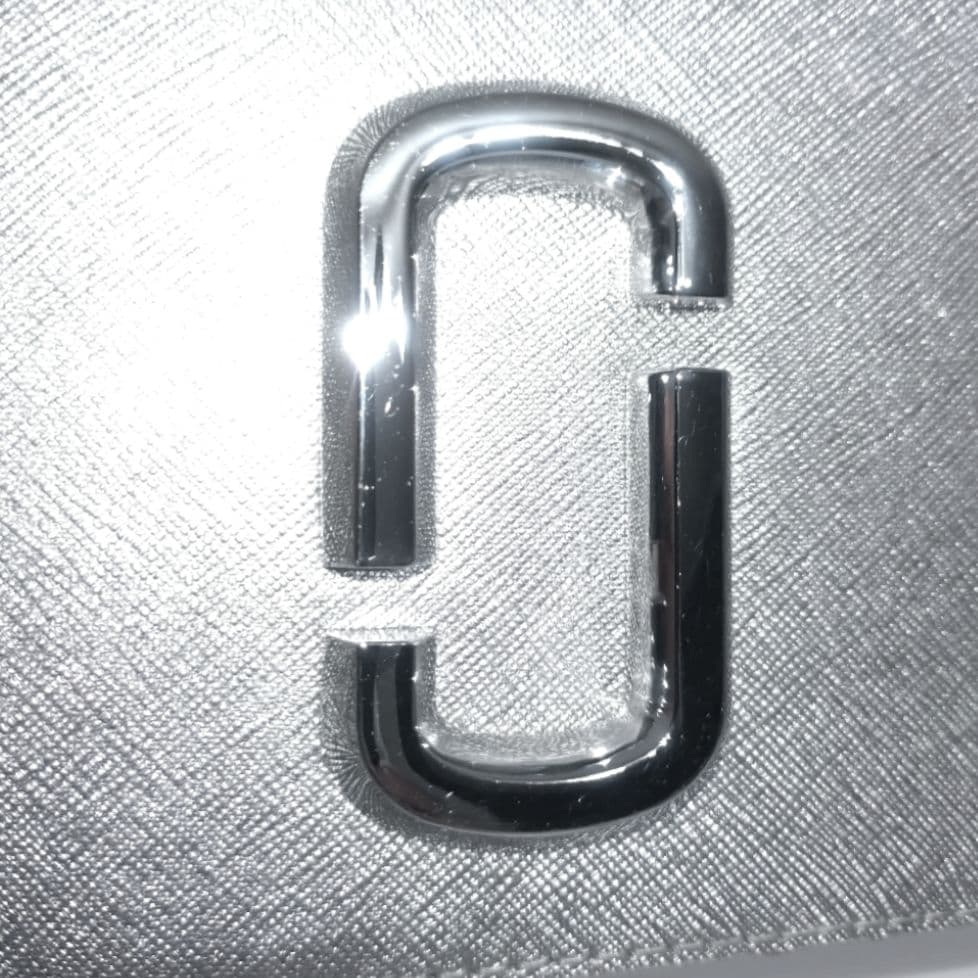 ✨極美品✨訳あり　MARC JACOBS THE SNAPSHOT　シルバー