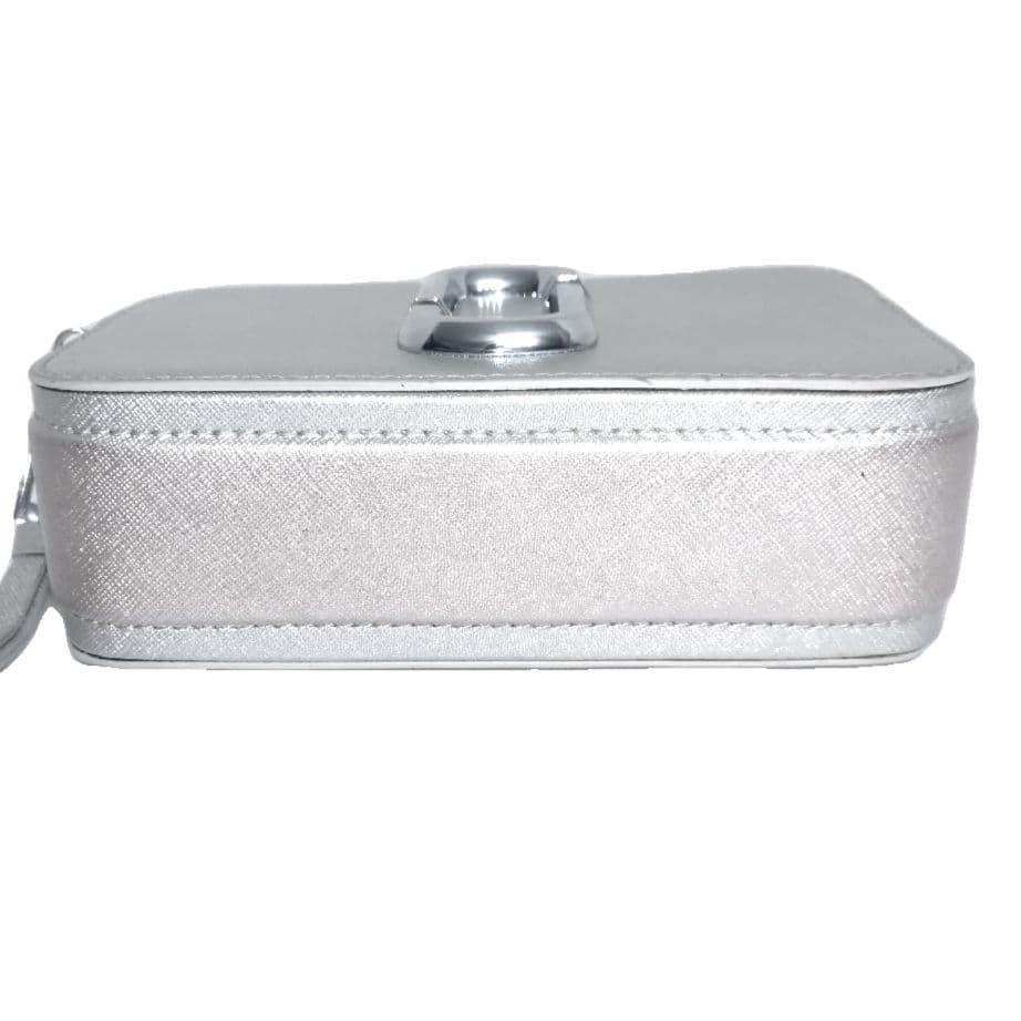 ✨極美品✨訳あり　MARC JACOBS THE SNAPSHOT　シルバー