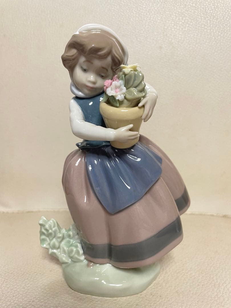 リヤドロ LLADRO 5223 春が来た