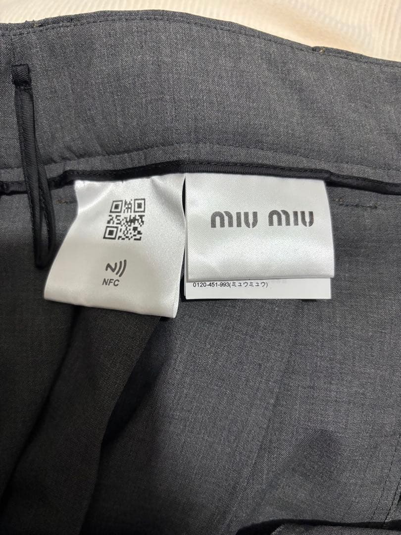 MIUMIU ミュウミュウ プリーツスカート