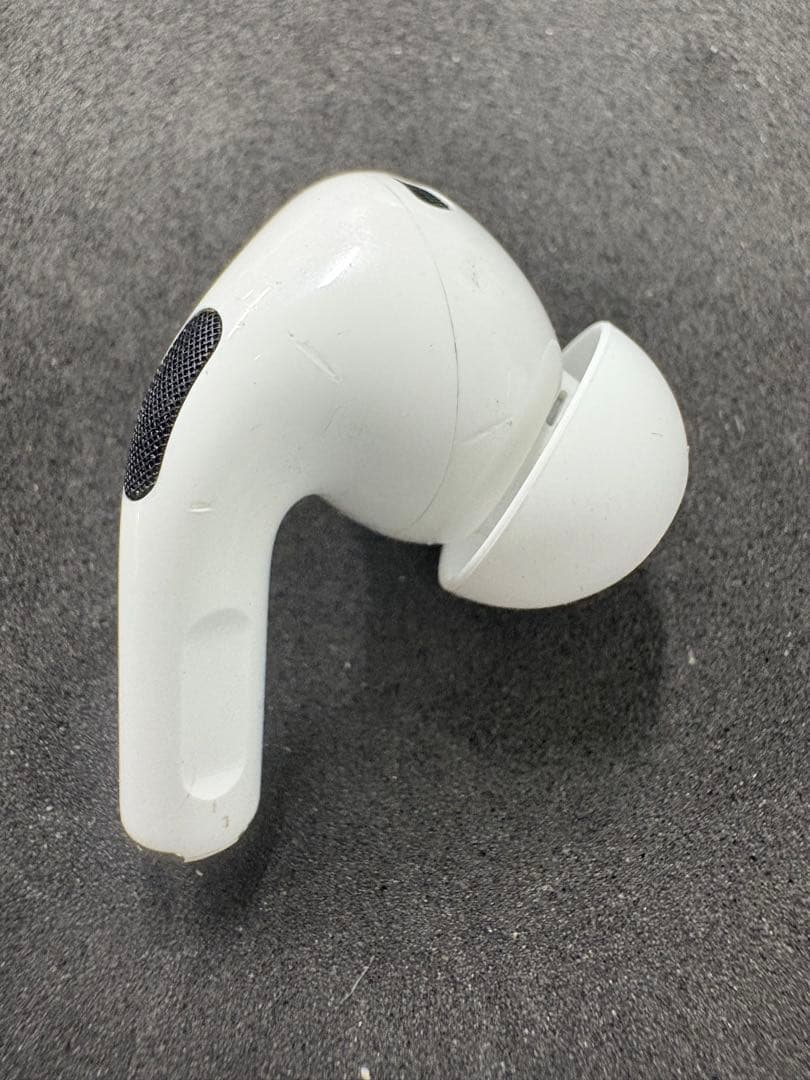 Apple AirPods Pro （第二世代）　カバー付き