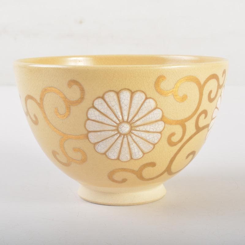 茶道具　京焼　田中香泉造　色絵金彩　菊唐草文　茶碗　共箱　N　6510