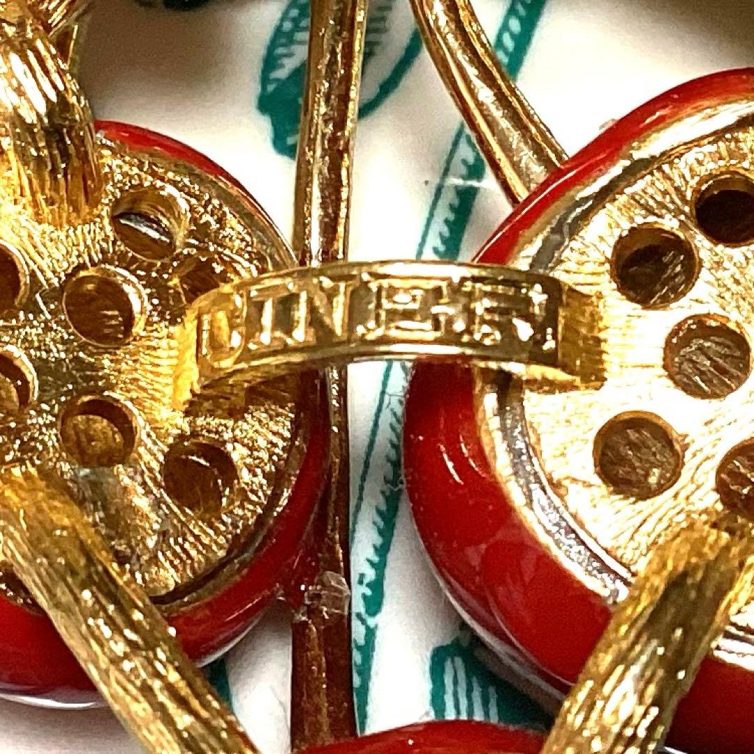 CINER コスチュームジュエリーエナメルとビジューのさくらんぼブローチ