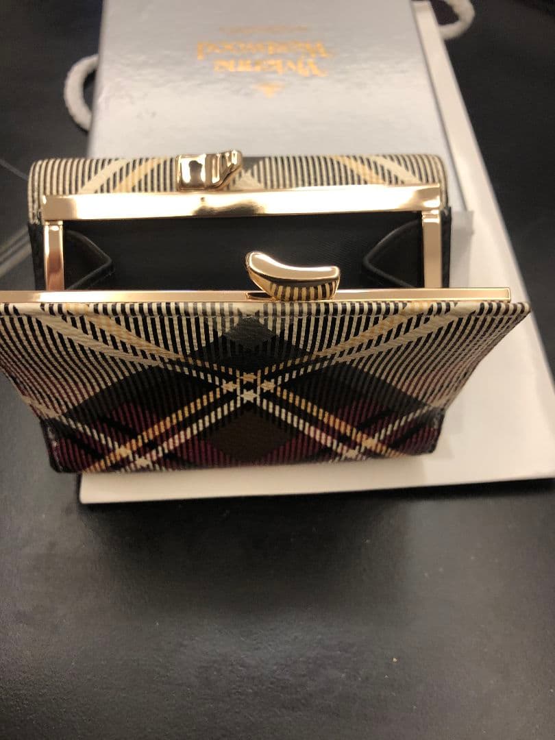 vivian westwoodチェック柄三つ折り財布