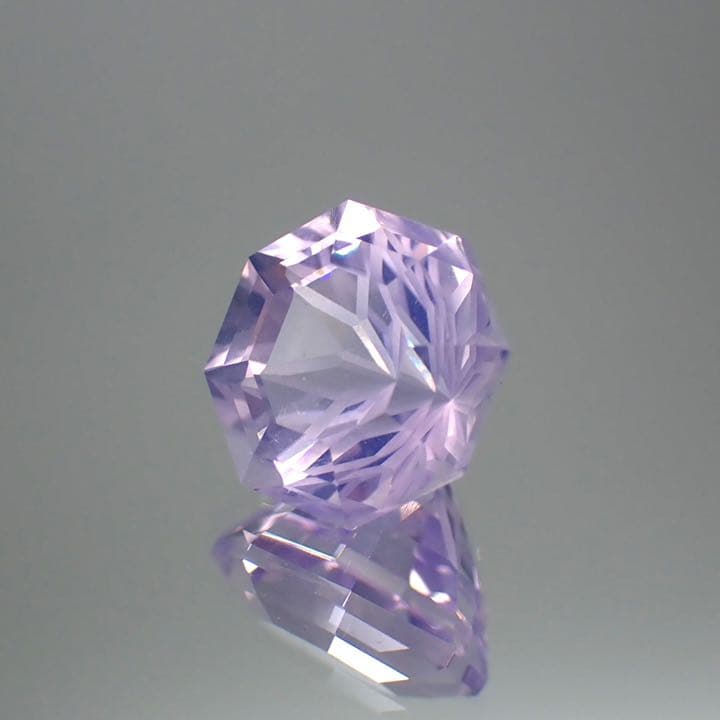 【ブラジル産】特殊カットスコロライト