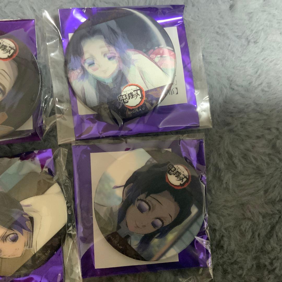 鬼滅の刃　柱カフェ　アニメーション　ピンバッジ &缶バッジ　しのぶ