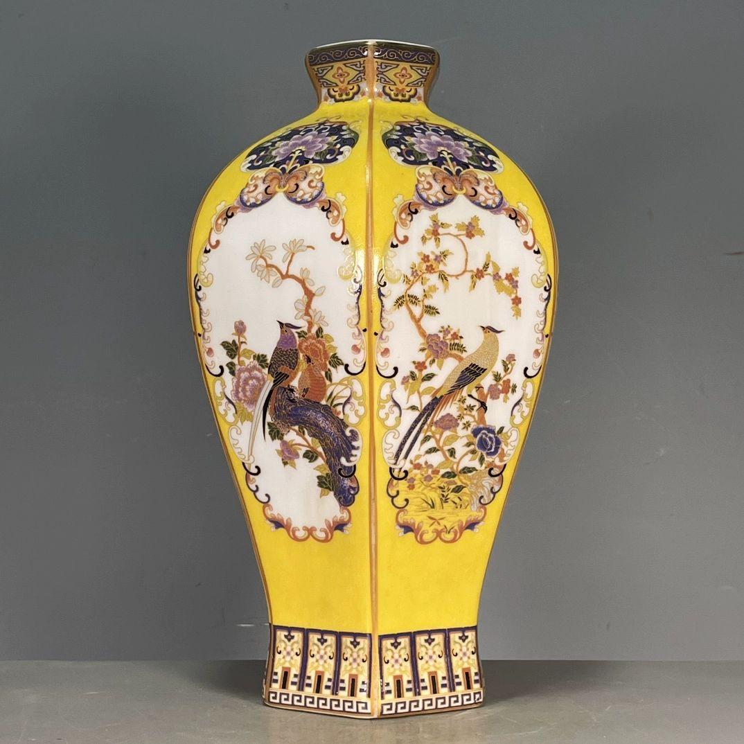 清雍正琺瑯彩花鳥図紋賞瓶 景徳鎮 陶磁器 装飾品 現代工芸品 美術品 置物