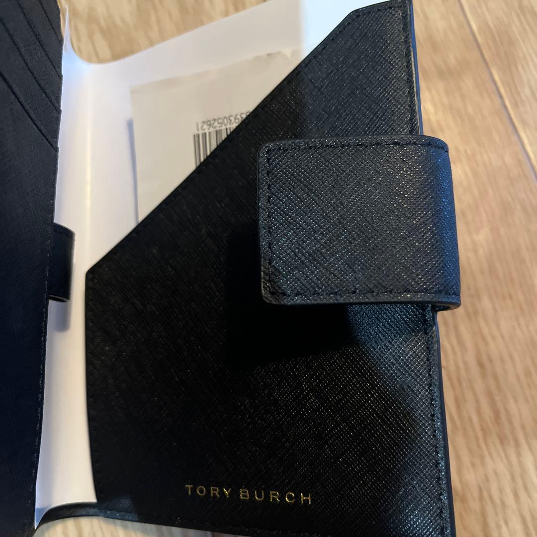 TORY BURCH ブラック パスポートケース