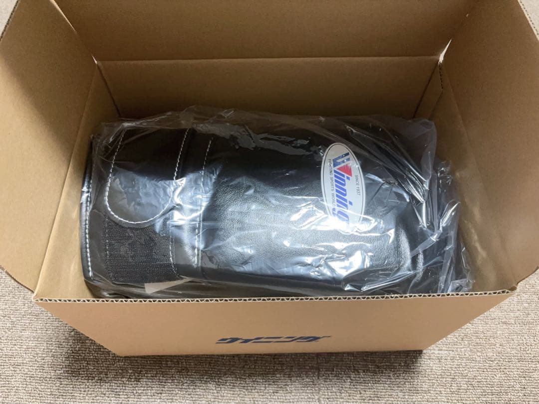 ウイニング　グローブ　14オンス　マジックテープ式　黒