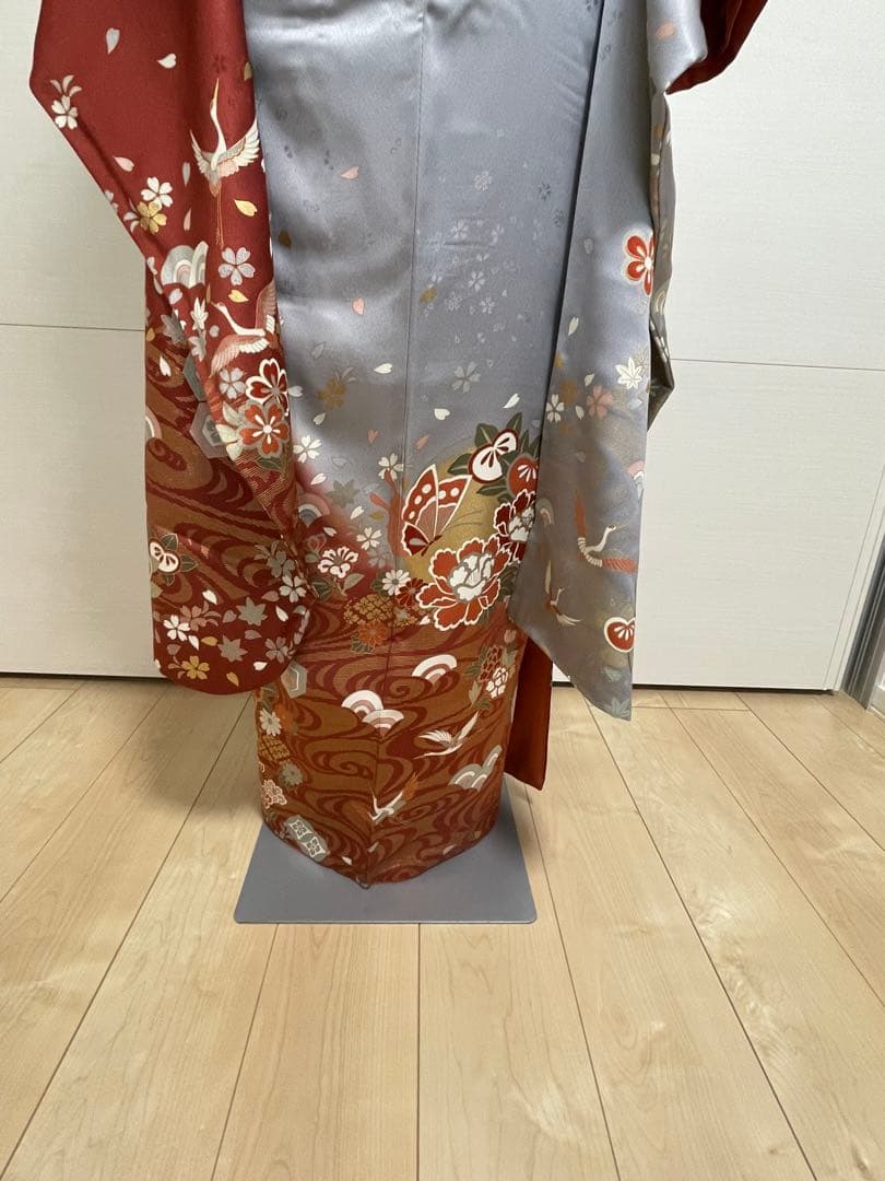 振袖 赤とグレー 古典柄　フルセット