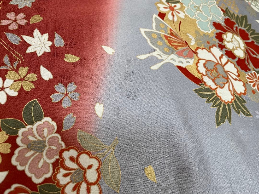 振袖 赤とグレー 古典柄　フルセット