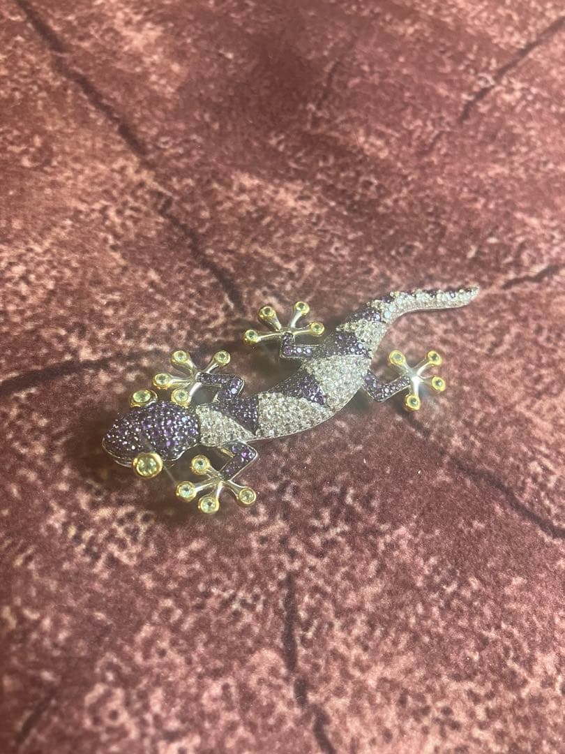 【一点物】トカゲ　ペンダントトップ　【宝石】