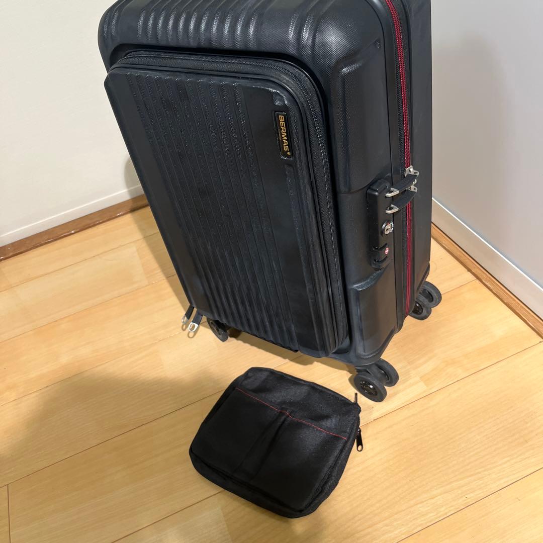 BERMAS マットブラック キャリーケース 中型 JAL MALL限定モデル