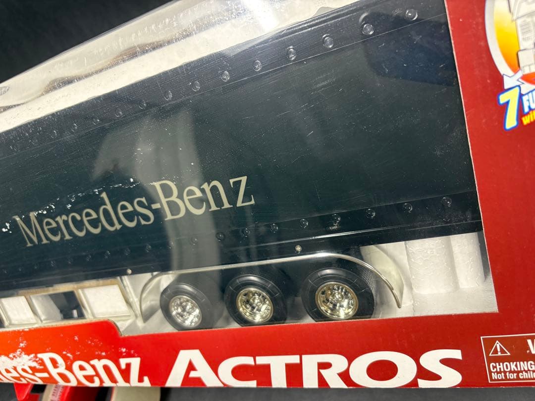 メルセデスベンツ アクトロス トレーラー トラック ラジコン　未使用保管品
