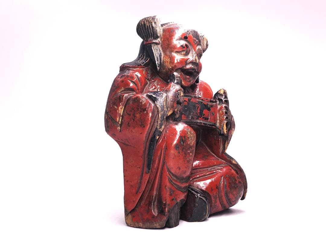 【 清朝木彫 】　巻物を見せる唐人　鑑賞ケース付き