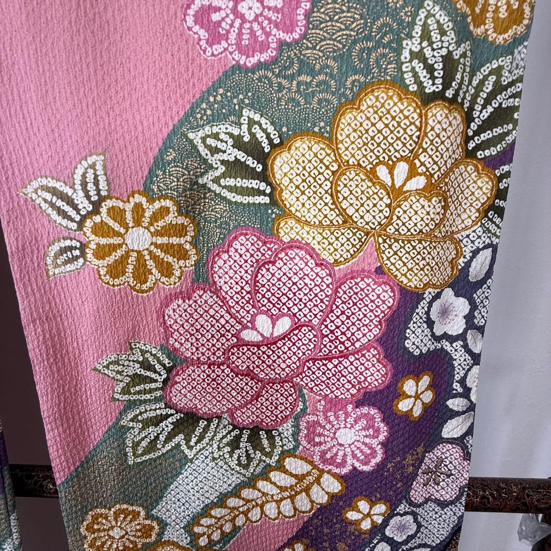 超美品　正絹　現代振袖　成人式　着物　166㎝　ピンク　金駒刺繍　絞り柄　個性的