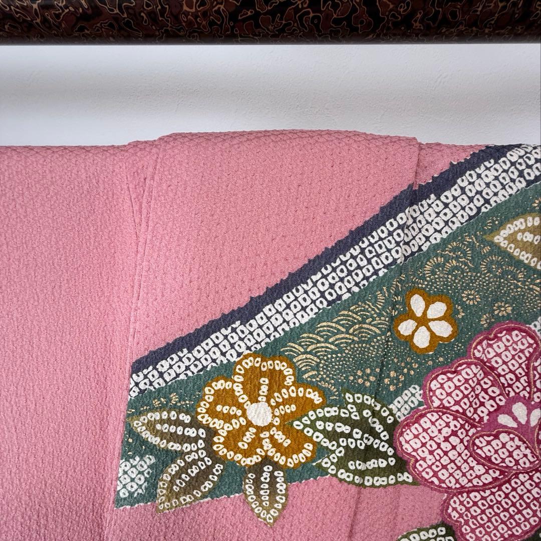 超美品　正絹　現代振袖　成人式　着物　166㎝　ピンク　金駒刺繍　絞り柄　個性的
