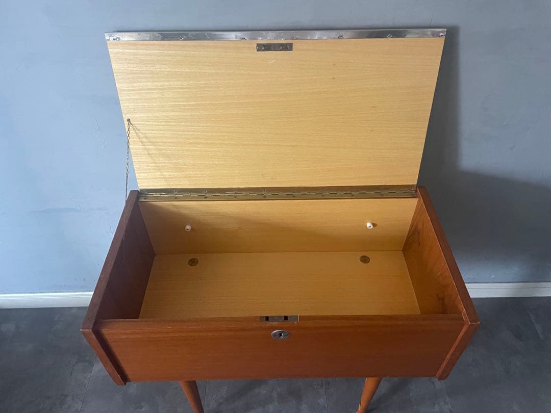 vintage euro　チーク サイドテーブル　ソーイングテーブル　チェスト