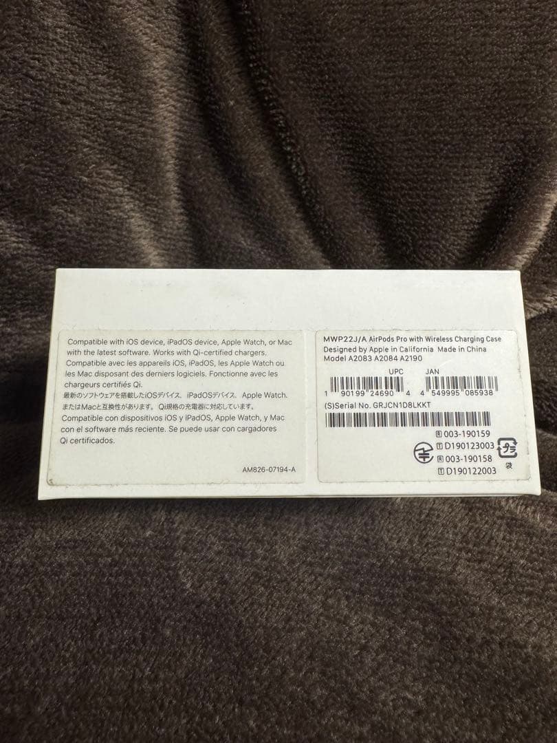 Apple AirPods Pro 第一世代　【中古品•消毒拭き取り済み】