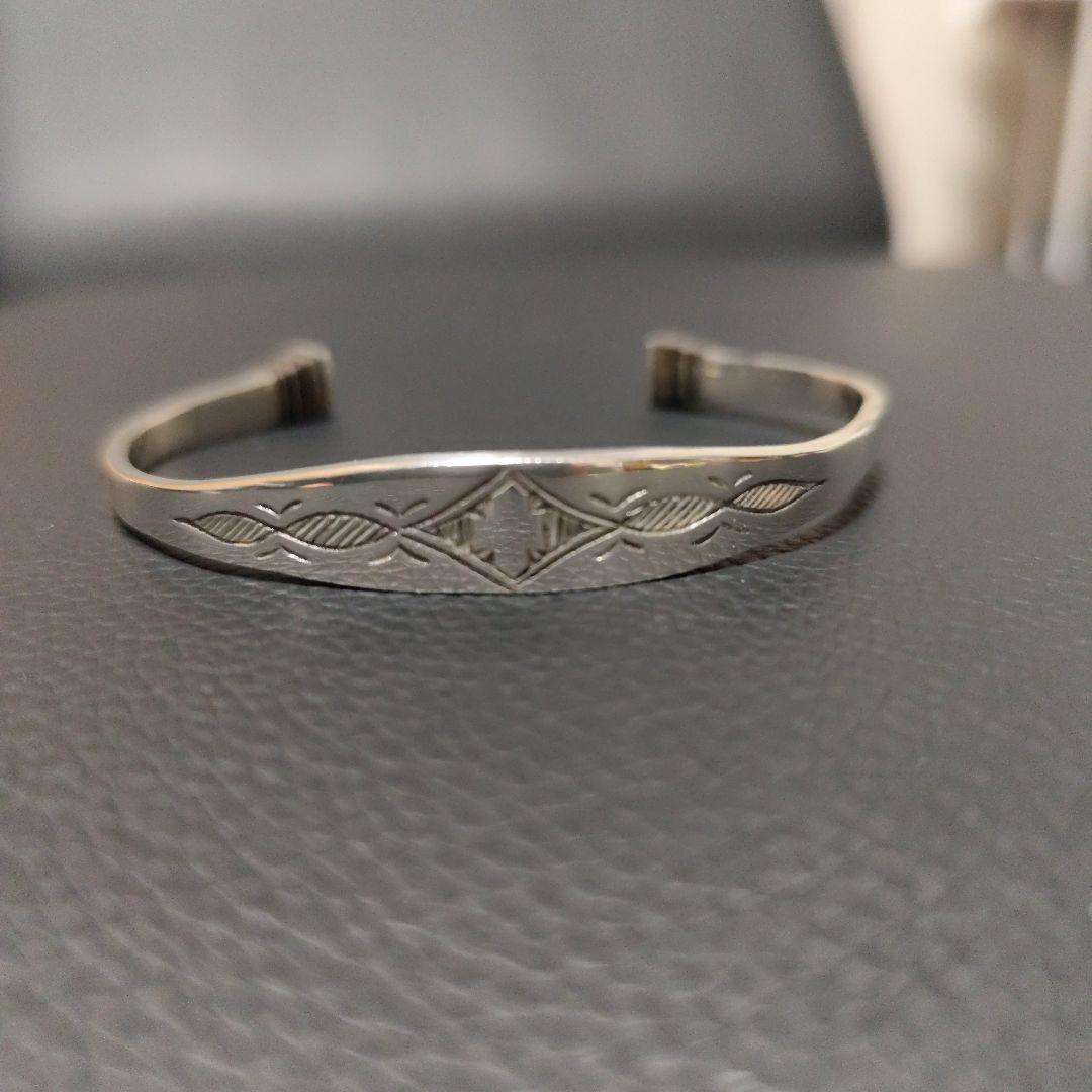 ADAWAT'N TUAREG アダワットトゥアレグ　バングル