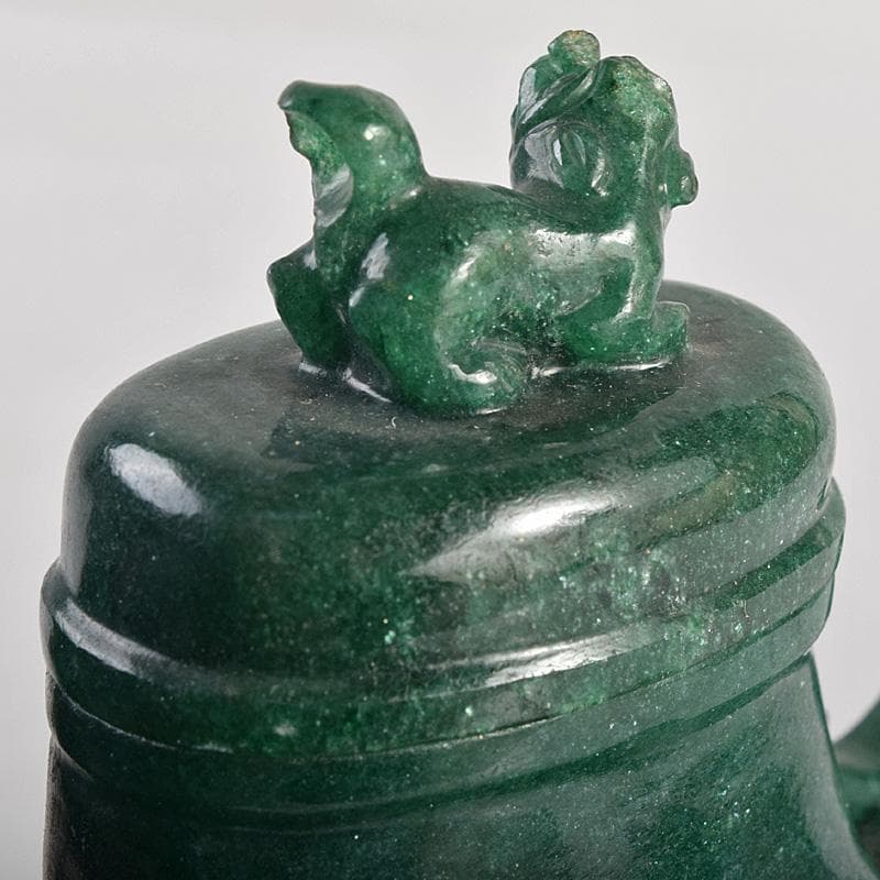 中国　玉石碧玉彫刻　神獣形　飾壷　置物　唐木台付　U　R8768