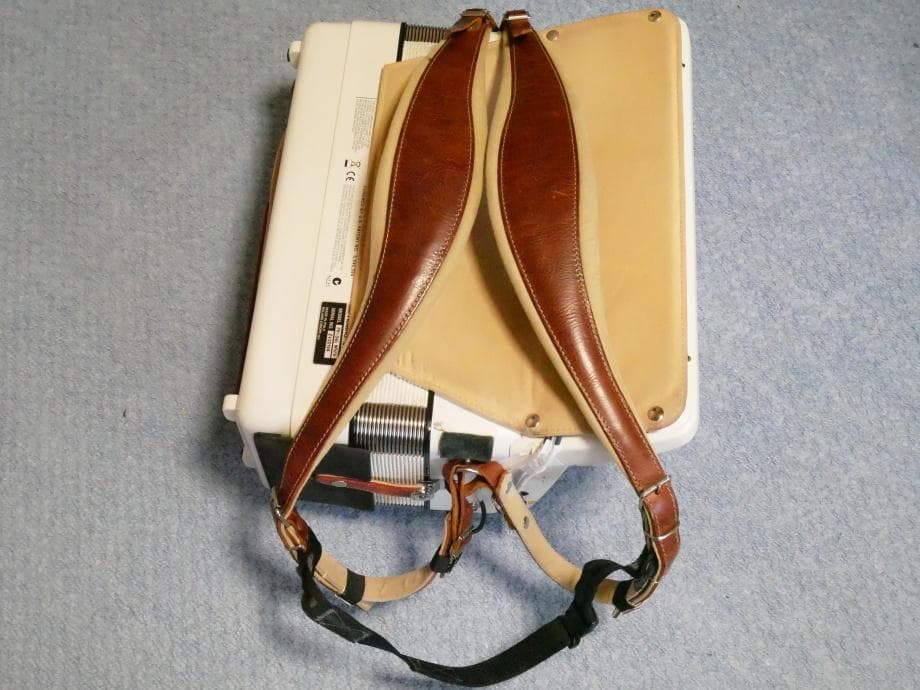 ローランドVアコーディオン　FR-3sb