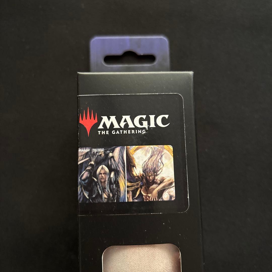 マジック:ザ•ギャザリング　ウルトラプロ　両面プレイマット　セフィロス