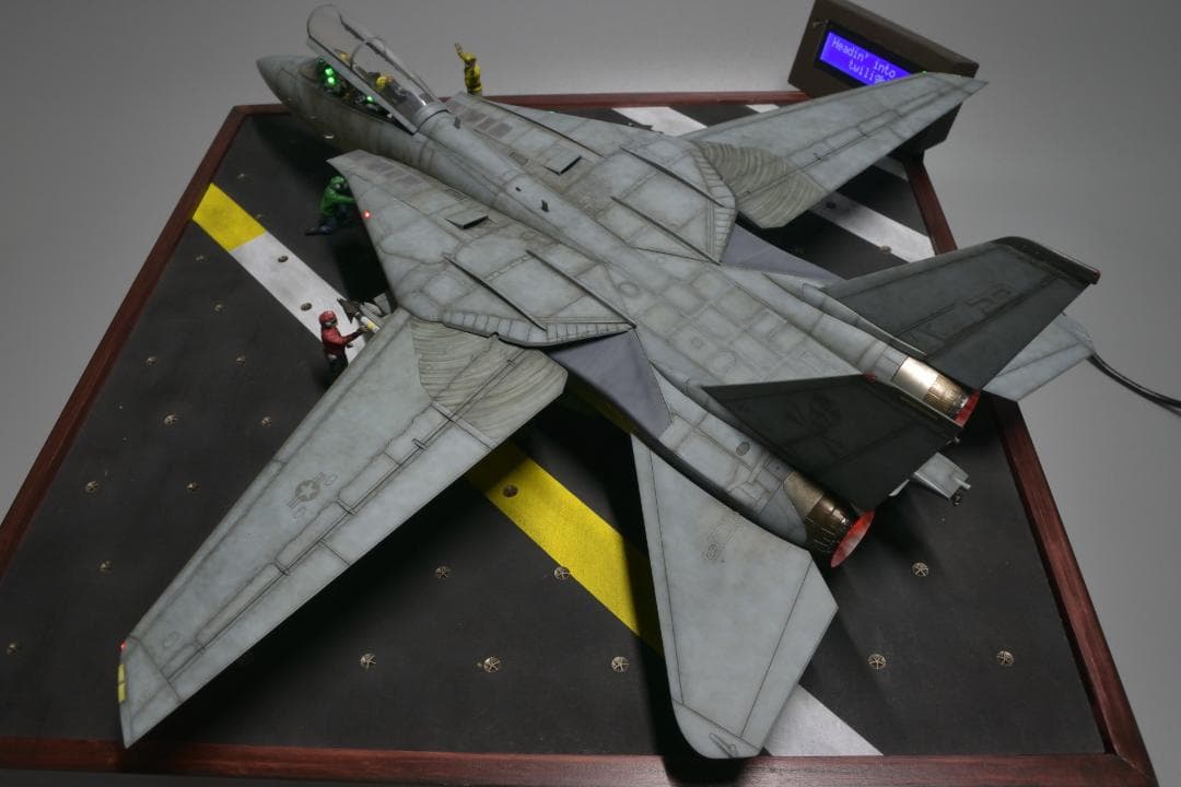 タミヤ F-14A トムキャット 1/48 電飾ジオラマ